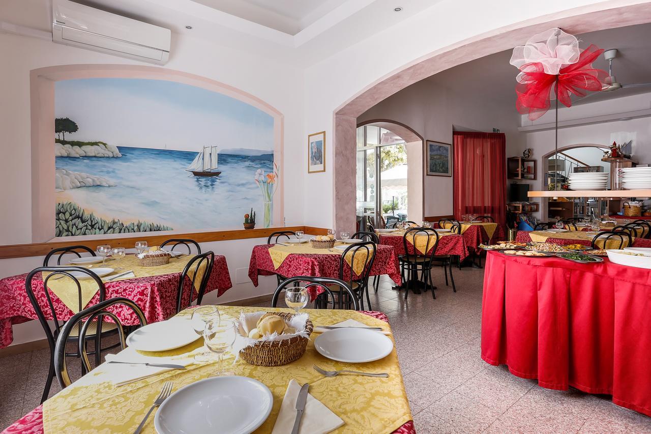 Hotel Susanna Rimini Extérieur photo